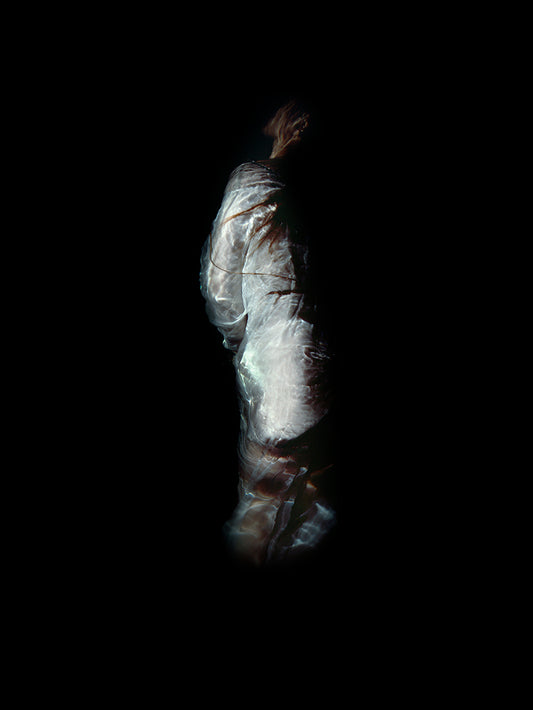 scream-a-surreal-figurative-image-of-a-woman-screaming-underwater