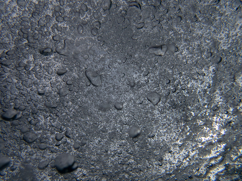 The Subtle Elegance of Underwater Bubble Patterns Captured On Film
